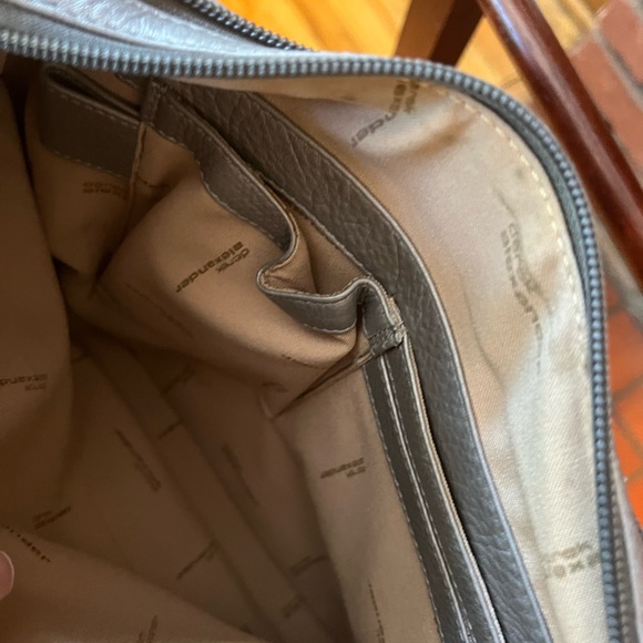 Eric Alexandr leather everyday purse with many compartments - Picture 3 of 9